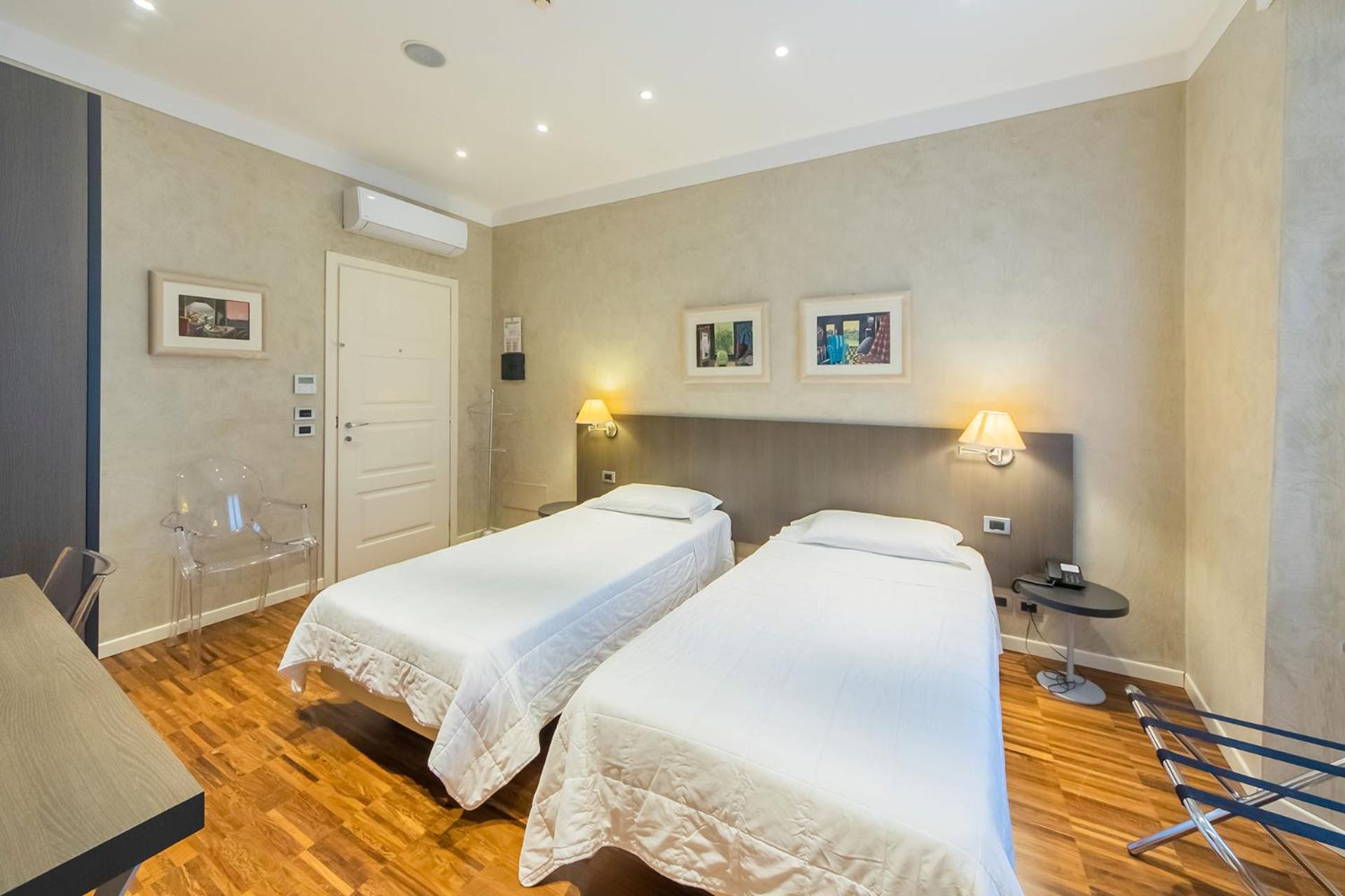 Century Hotel Πάρμα Εξωτερικό φωτογραφία